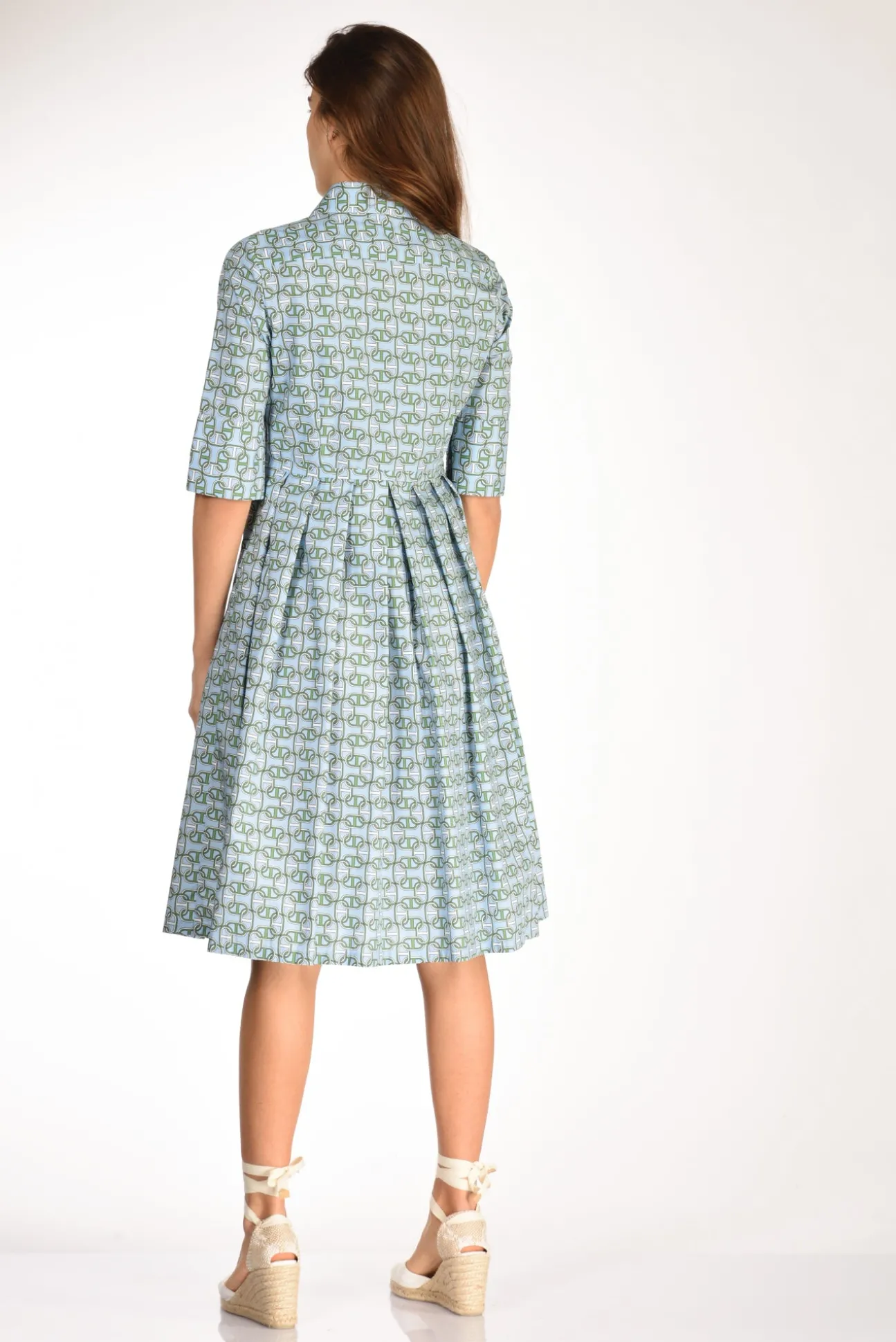 abito_aishial_azzurrobian_4.webp abito aishial azzurro/bianco/verde