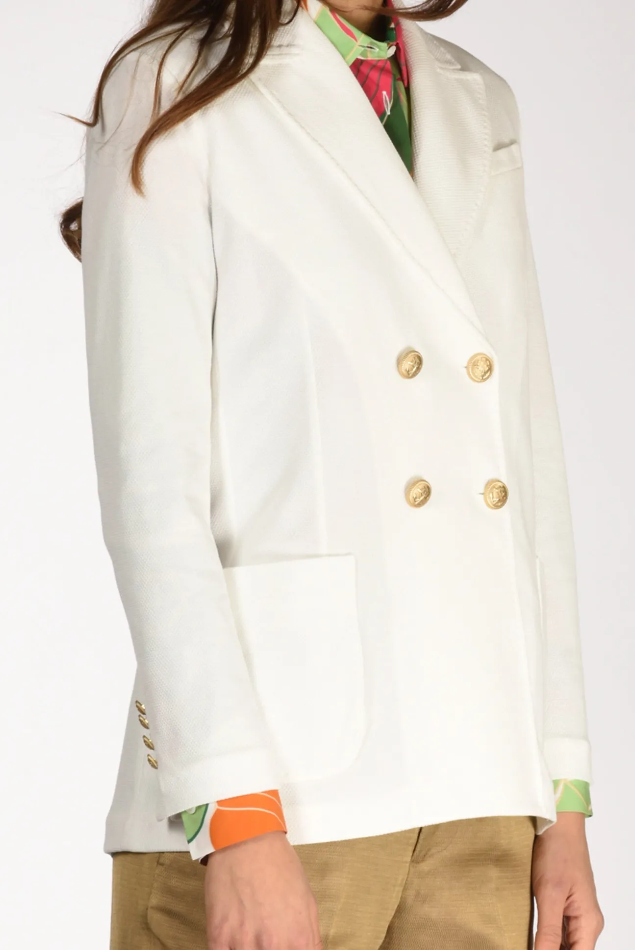 blazer_doppiopetto_bianco_3.webp blazer doppiopetto bianco latte