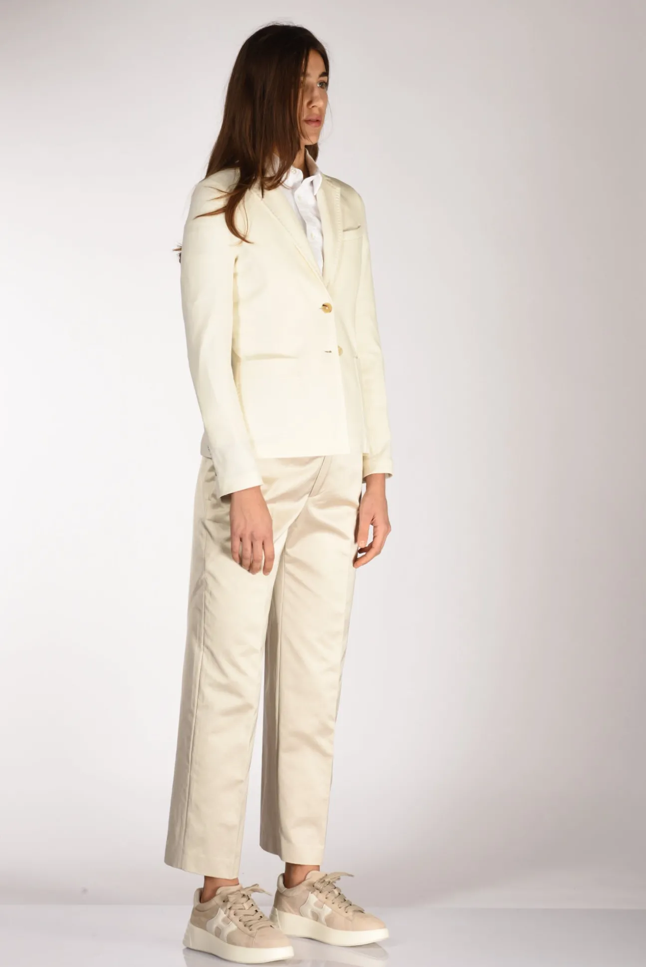 blazer_monopetto_bianco_l_3-1.webp blazer monopetto bianco latte