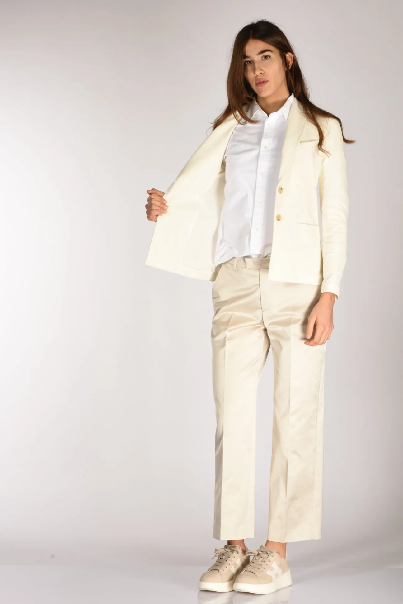 blazer_monopetto_bianco_l_5-1.webp blazer monopetto bianco latte