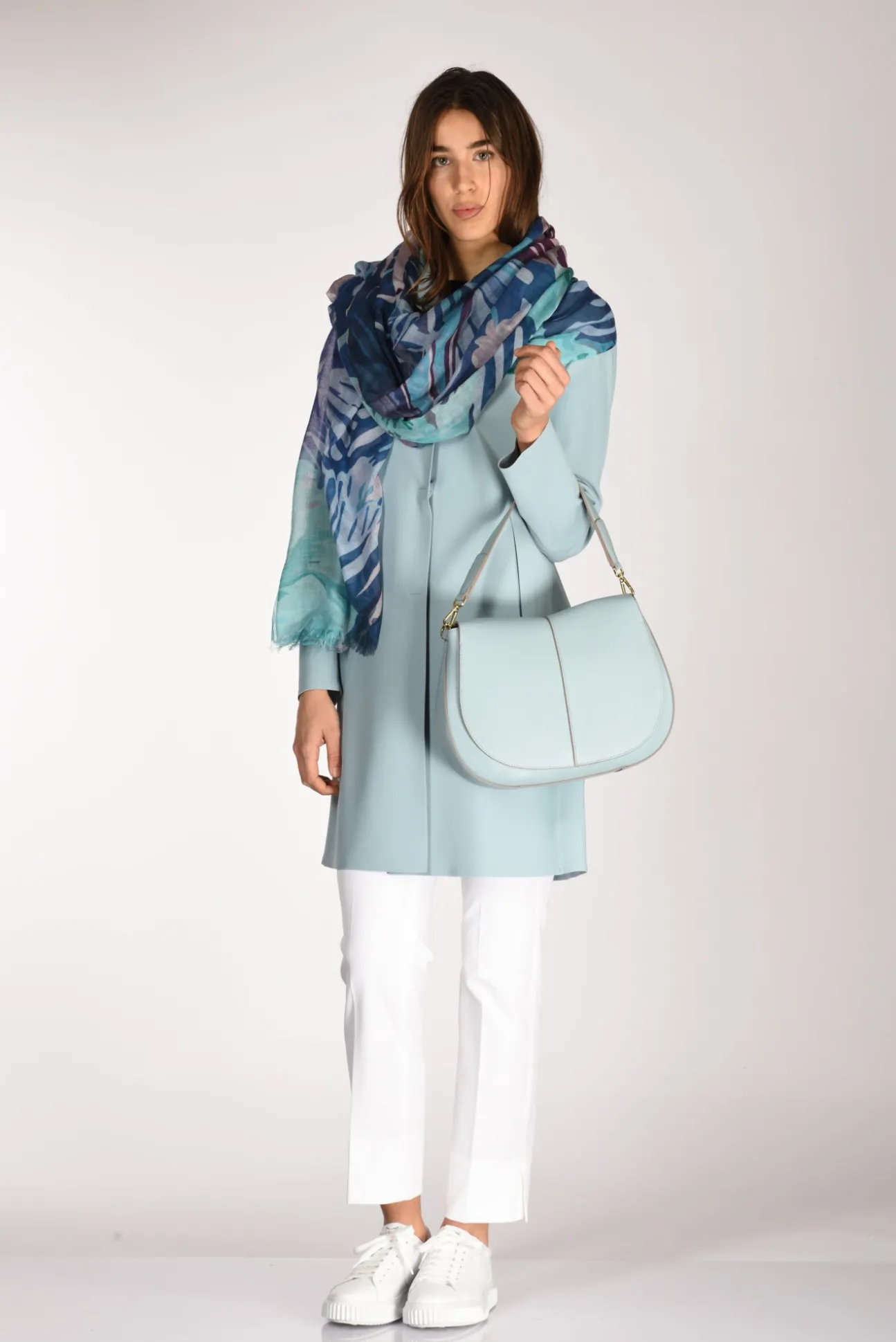 borsa_helena_round_azzurr_1-1.webp borsa helena round azzurro