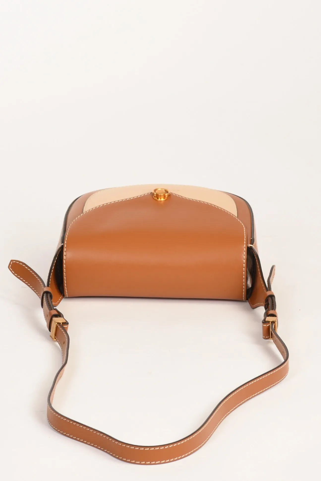borsa_isa_marrone_chiaro_5.webp borsa isa marrone chiaro