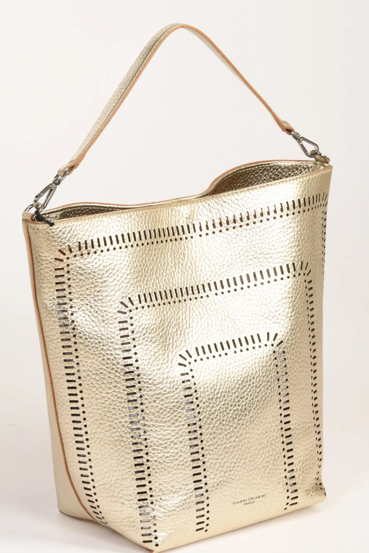 borsa_vanessa_oro_chiaro_4.webp borsa vanessa oro chiaro