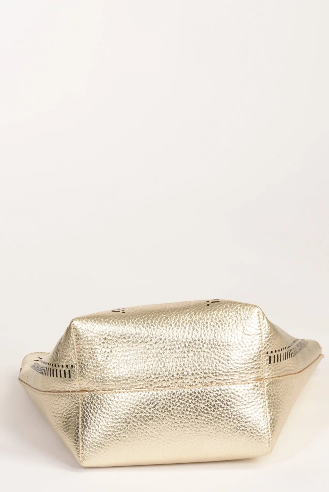 borsa_vanessa_oro_chiaro_7.webp borsa vanessa oro chiaro
