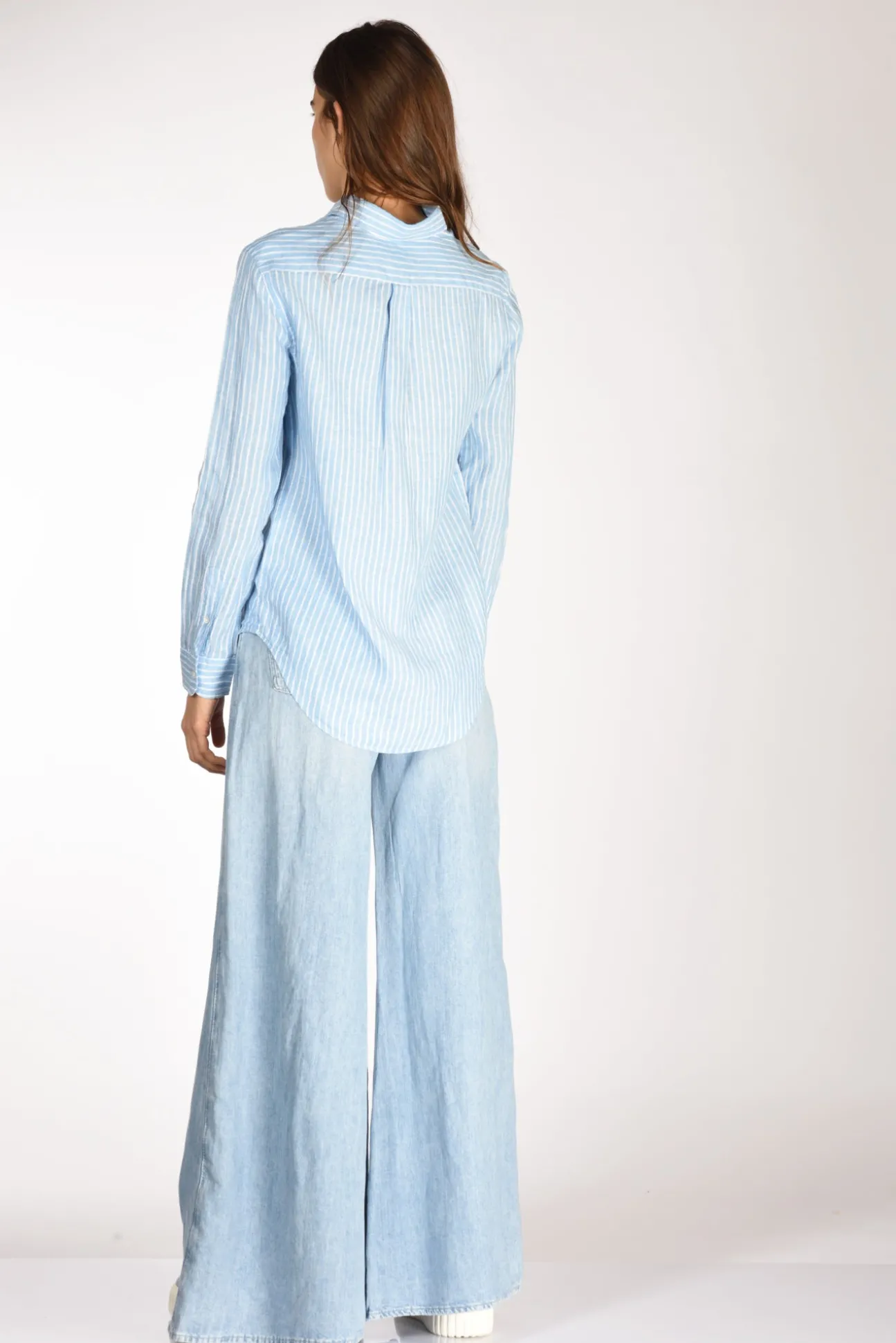 camicia_colletto_azzurrob_4.webp camicia colletto azzurro/bianco