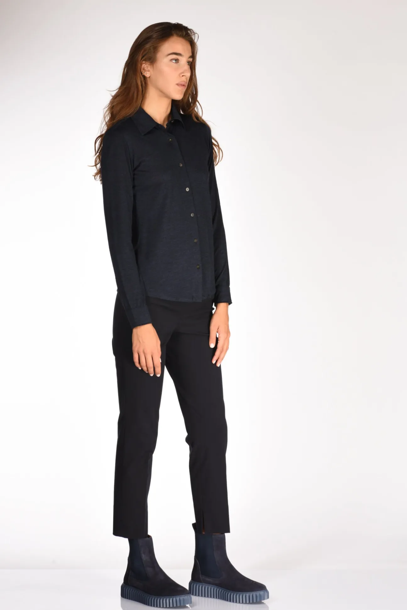 camicia_di_maglia_blu_3.webp camicia di maglia blu