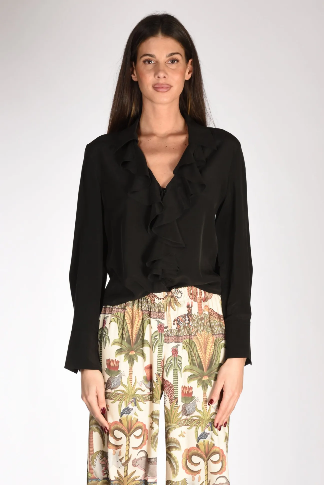 camicia_mathilda_nero_1.webp camicia mathilda nero