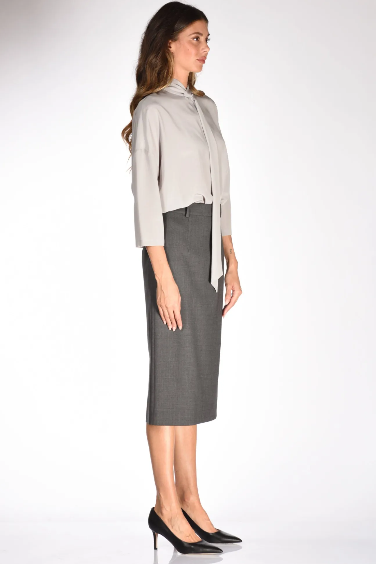camicia_scialle_grigio_3.webp camicia scialle grigio