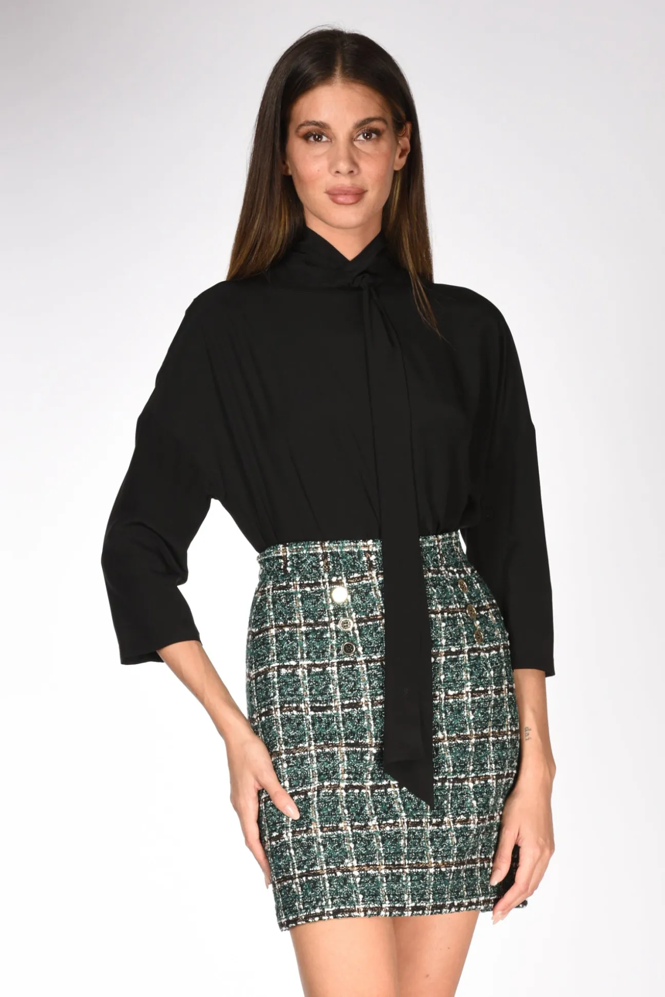 camicia_scialle_nero_0.webp camicia scialle nero