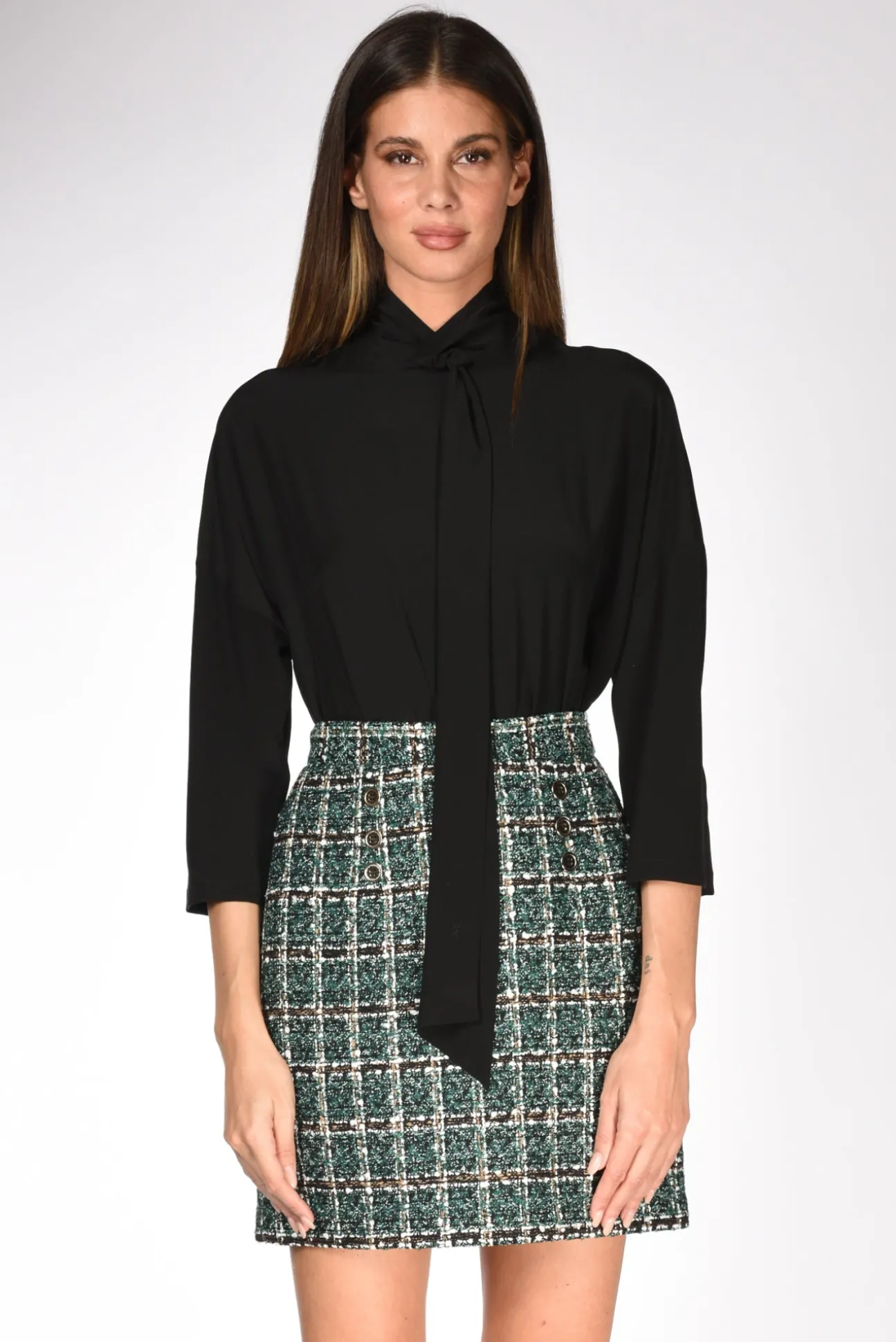 camicia_scialle_nero_1.webp camicia scialle nero