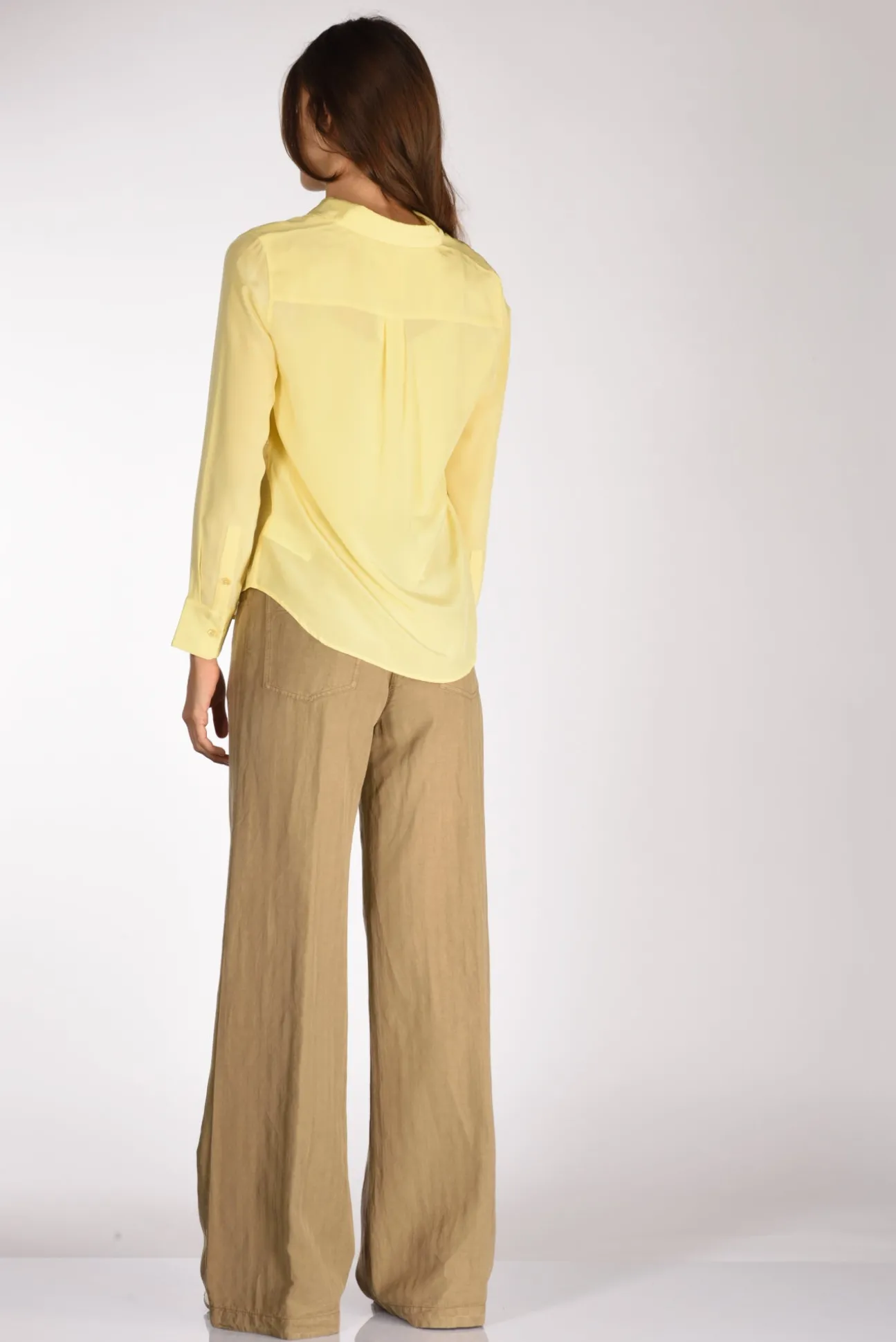 camicia_tasche_giallo_4.webp camicia tasche giallo