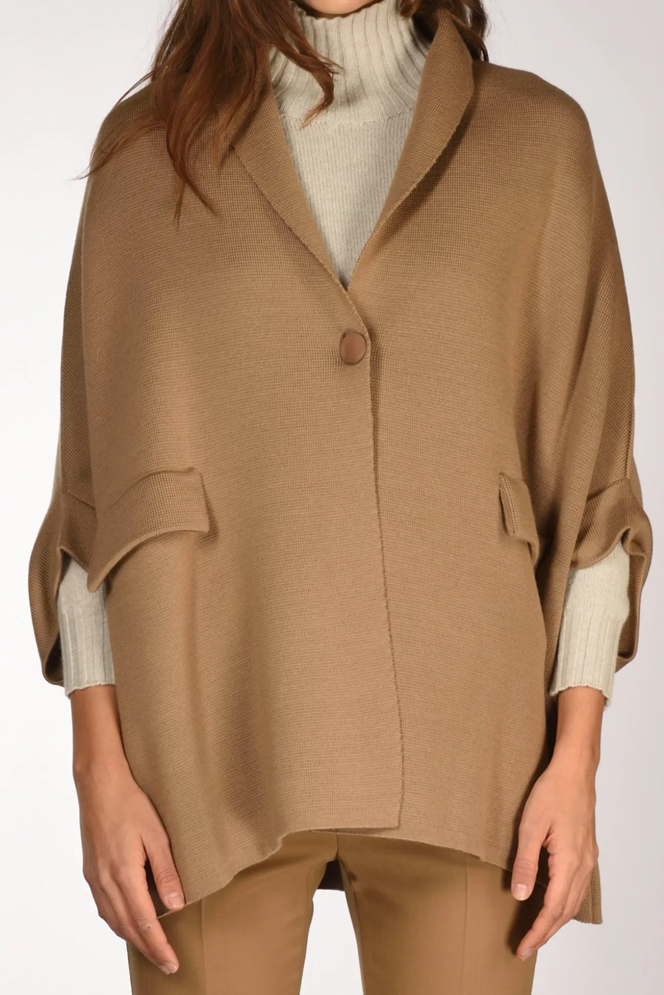 cappa_osanna_beige_cammel_2.webp cappa osanna beige cammello