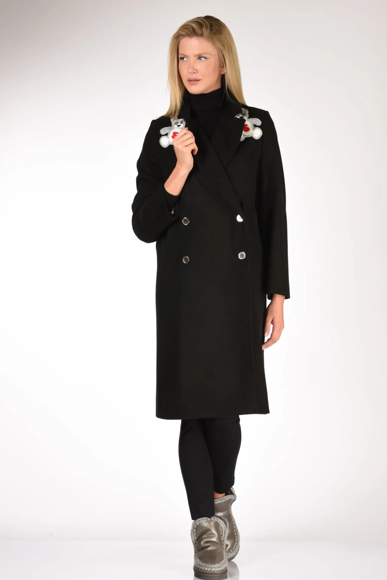 cappotto_orsetti_nero_0.webp cappotto orsetti nero