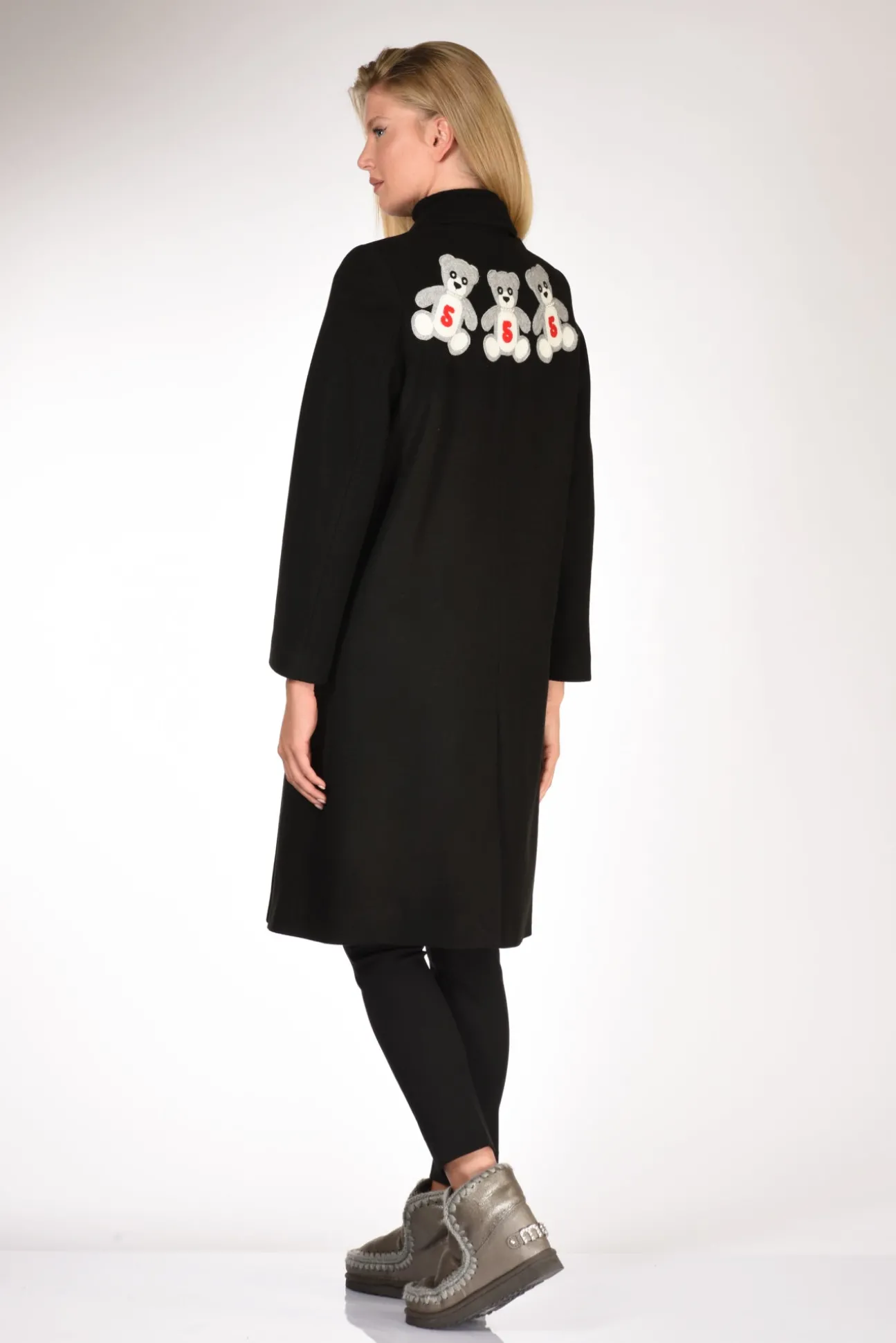 cappotto_orsetti_nero_3.webp cappotto orsetti nero