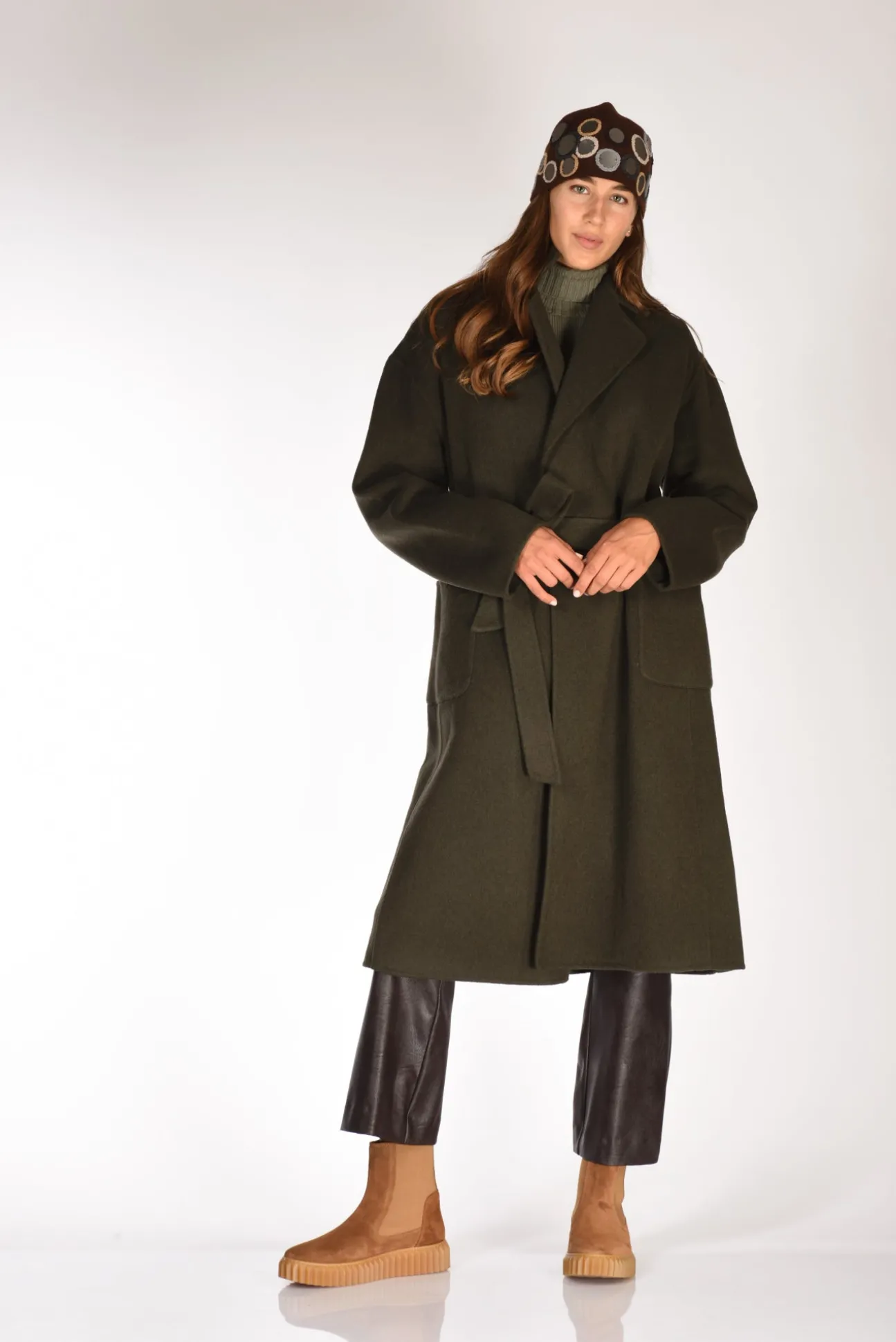 cappotto_vestaglia_verde_0.webp cappotto vestaglia verde