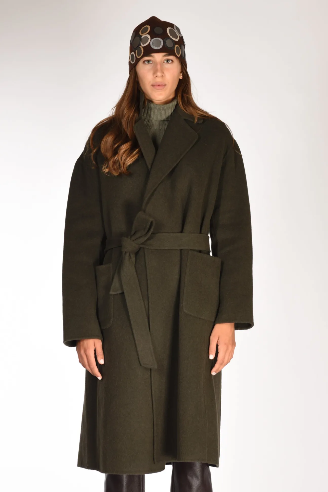 cappotto_vestaglia_verde_1.webp cappotto vestaglia verde