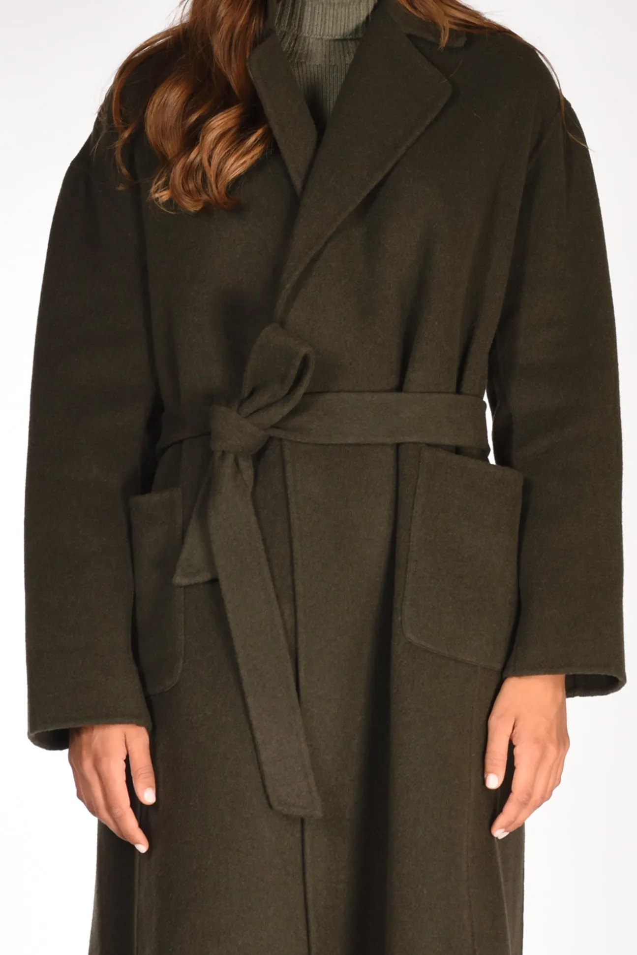cappotto_vestaglia_verde_2.webp cappotto vestaglia verde