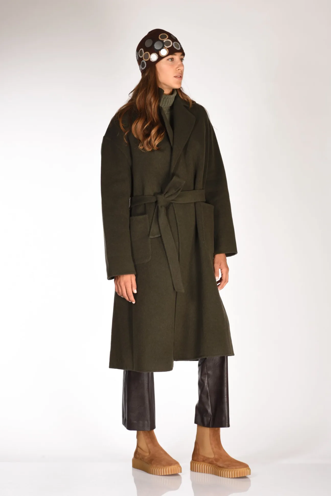 cappotto_vestaglia_verde_3.webp cappotto vestaglia verde