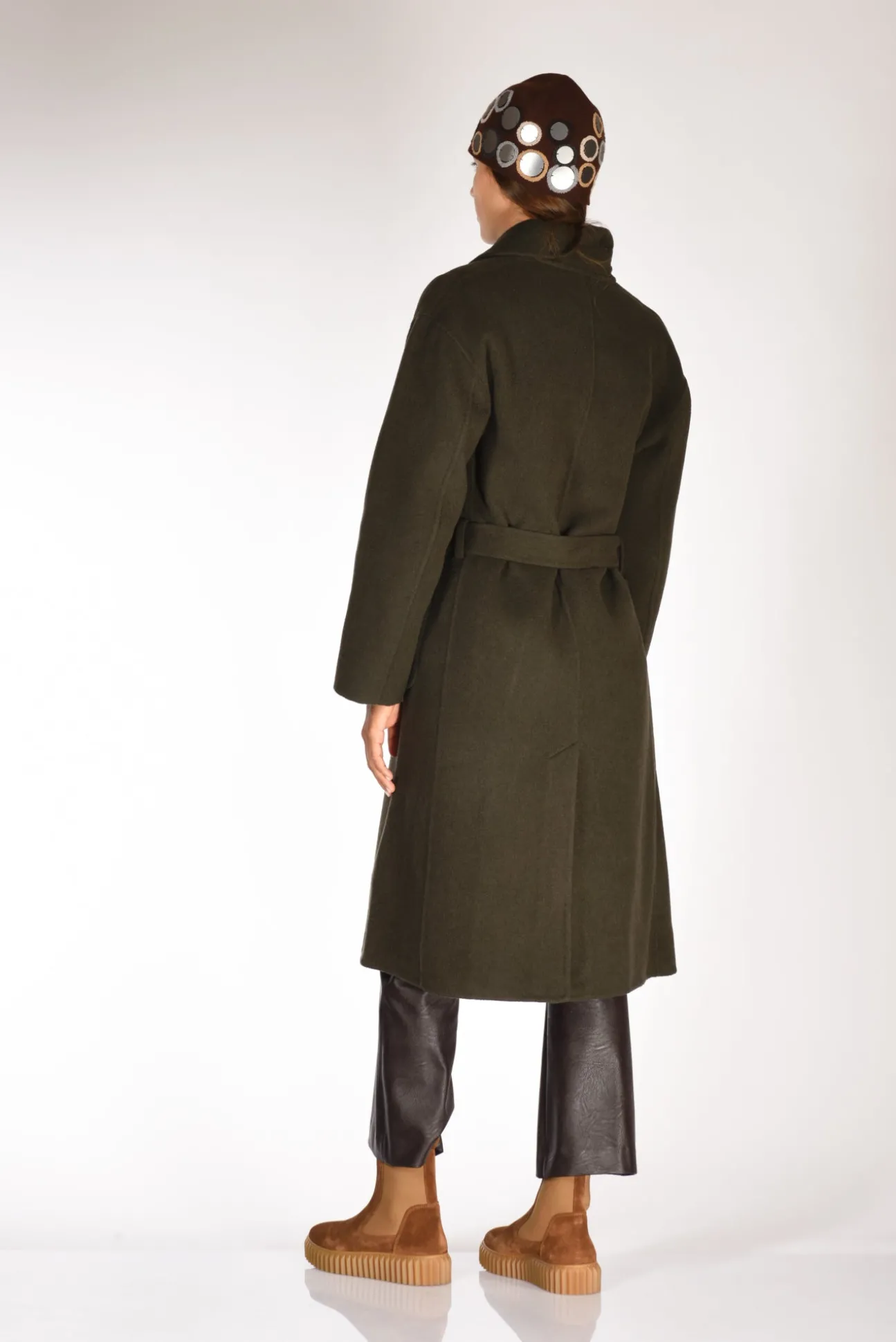 cappotto_vestaglia_verde_4.webp cappotto vestaglia verde