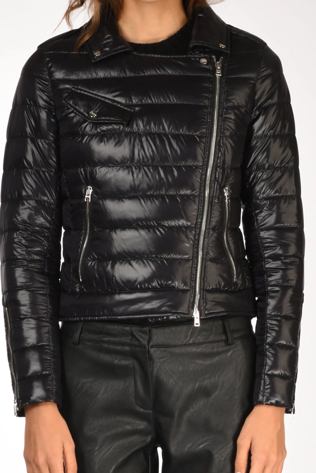 chiodo_piumino_nero_2.webp chiodo piumino nero