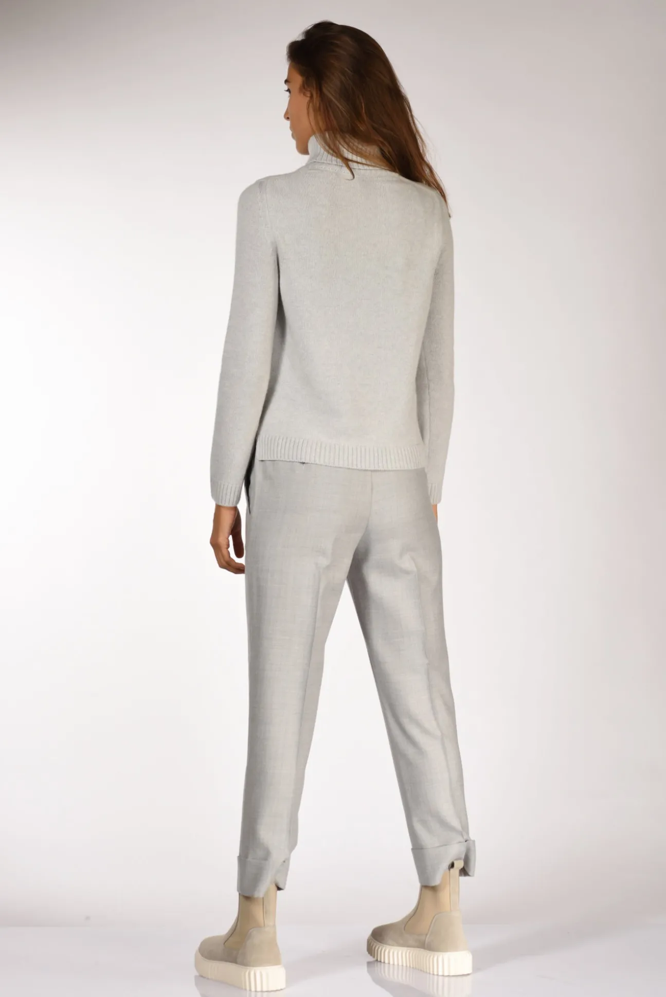 collo_alto_grigio_4.webp collo alto grigio