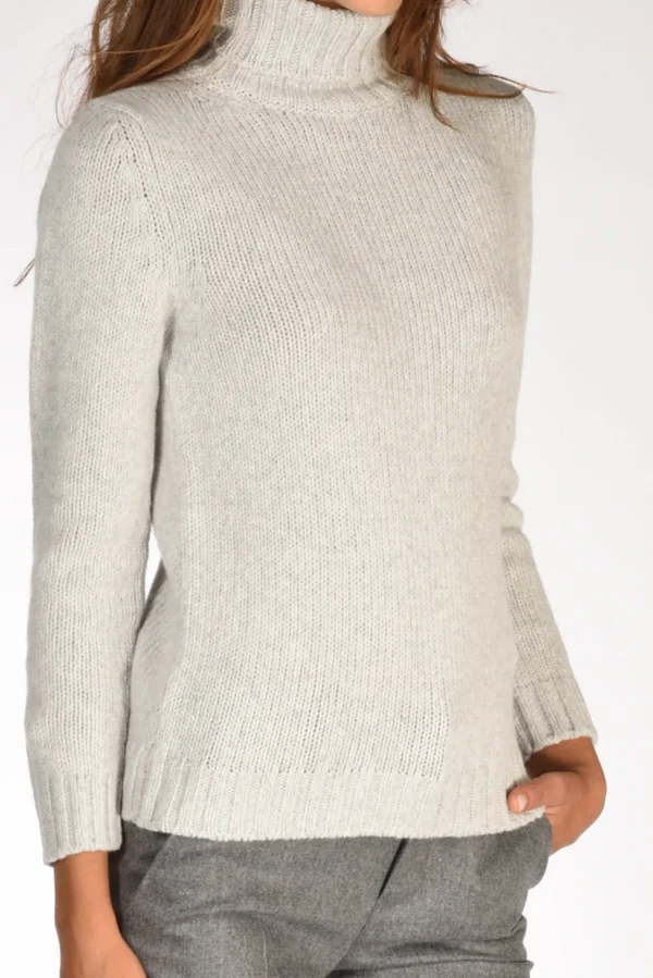 collo alto grigio chiaro