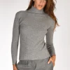 collo alto grigio scuro