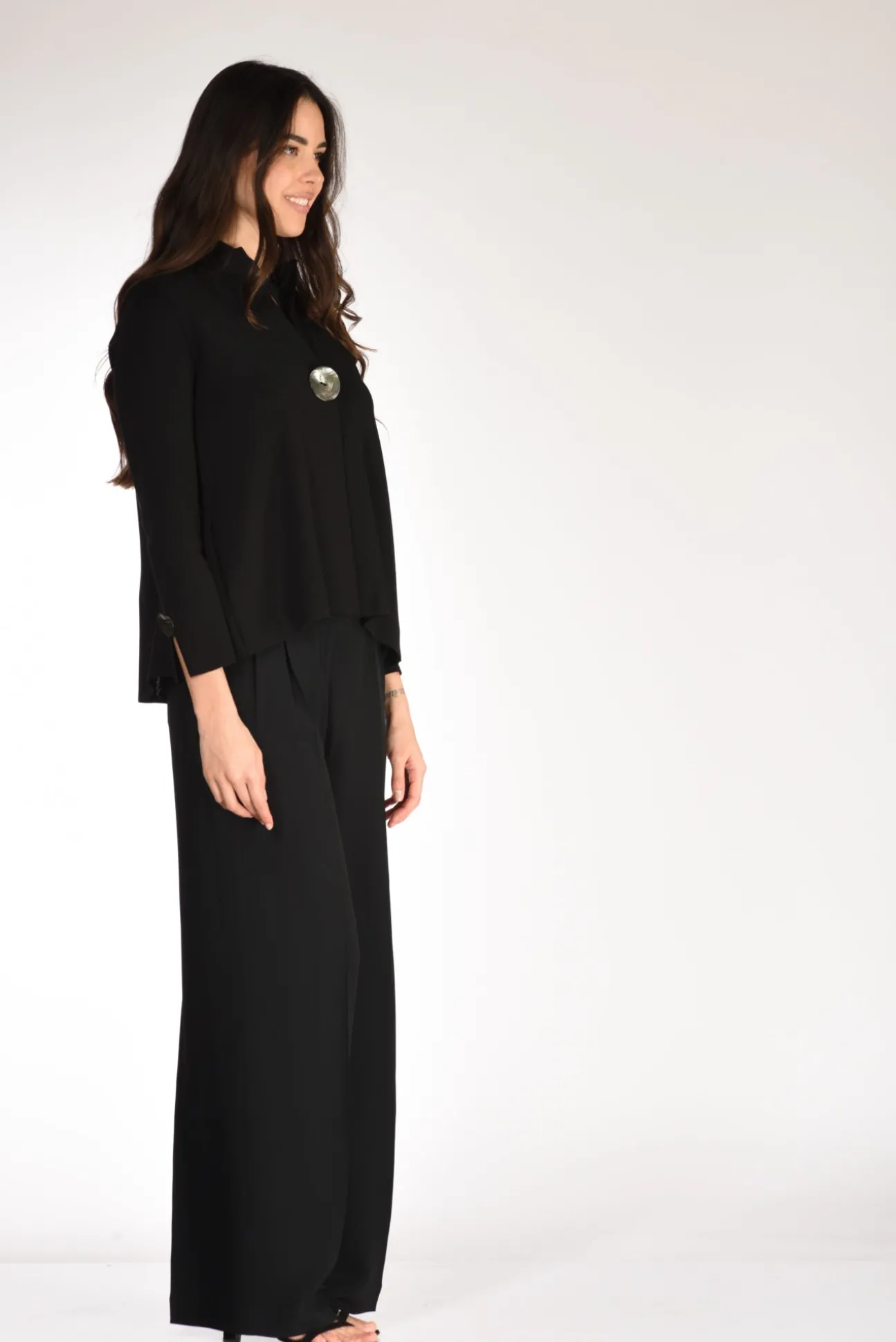 giacca_di_maglia_nero_3.webp giacca di maglia nero