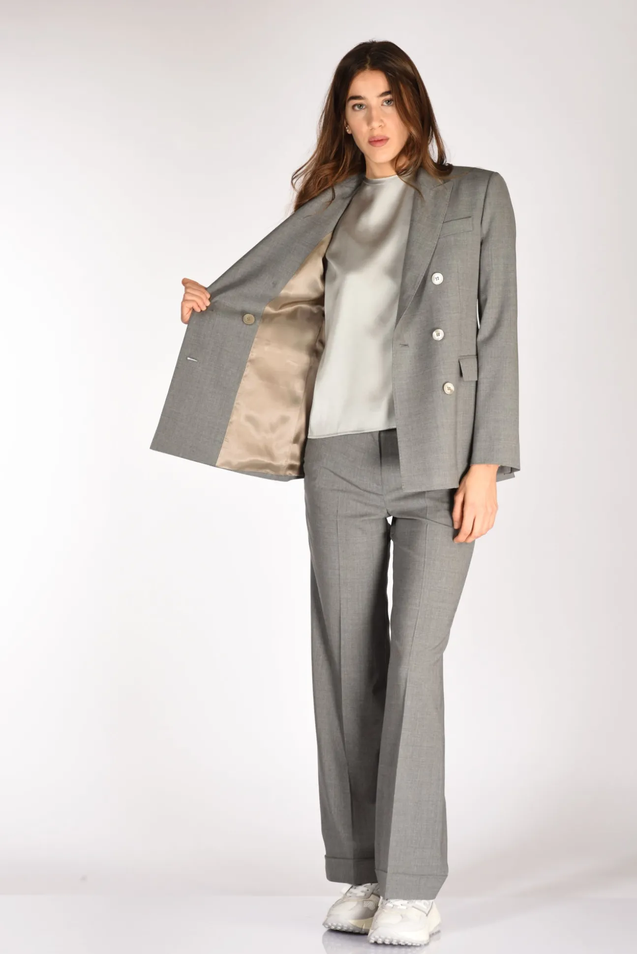 giacca_lisla_grigio_5.webp giacca lisla grigio