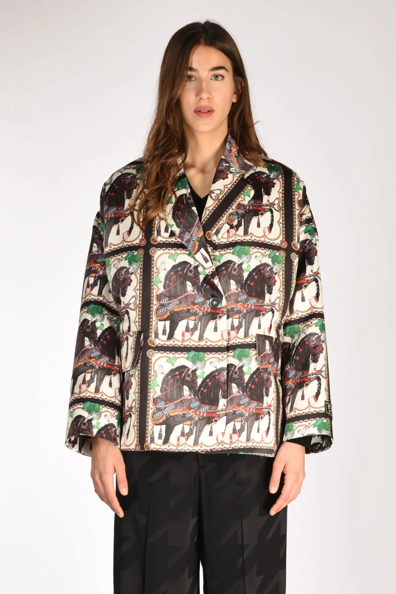 giacca_sta_bianconeromult_1.webp giacca sta bianco/nero/multicolor
