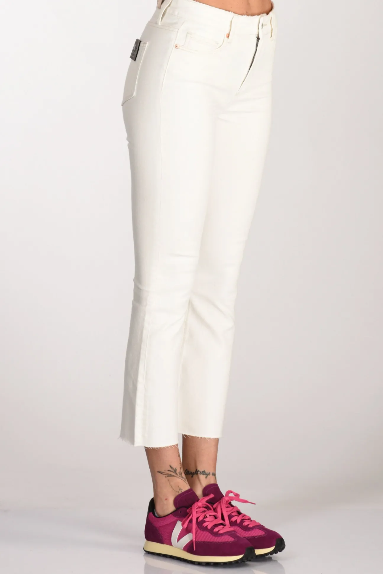 jeans_bianco_4.webp jeans bianco