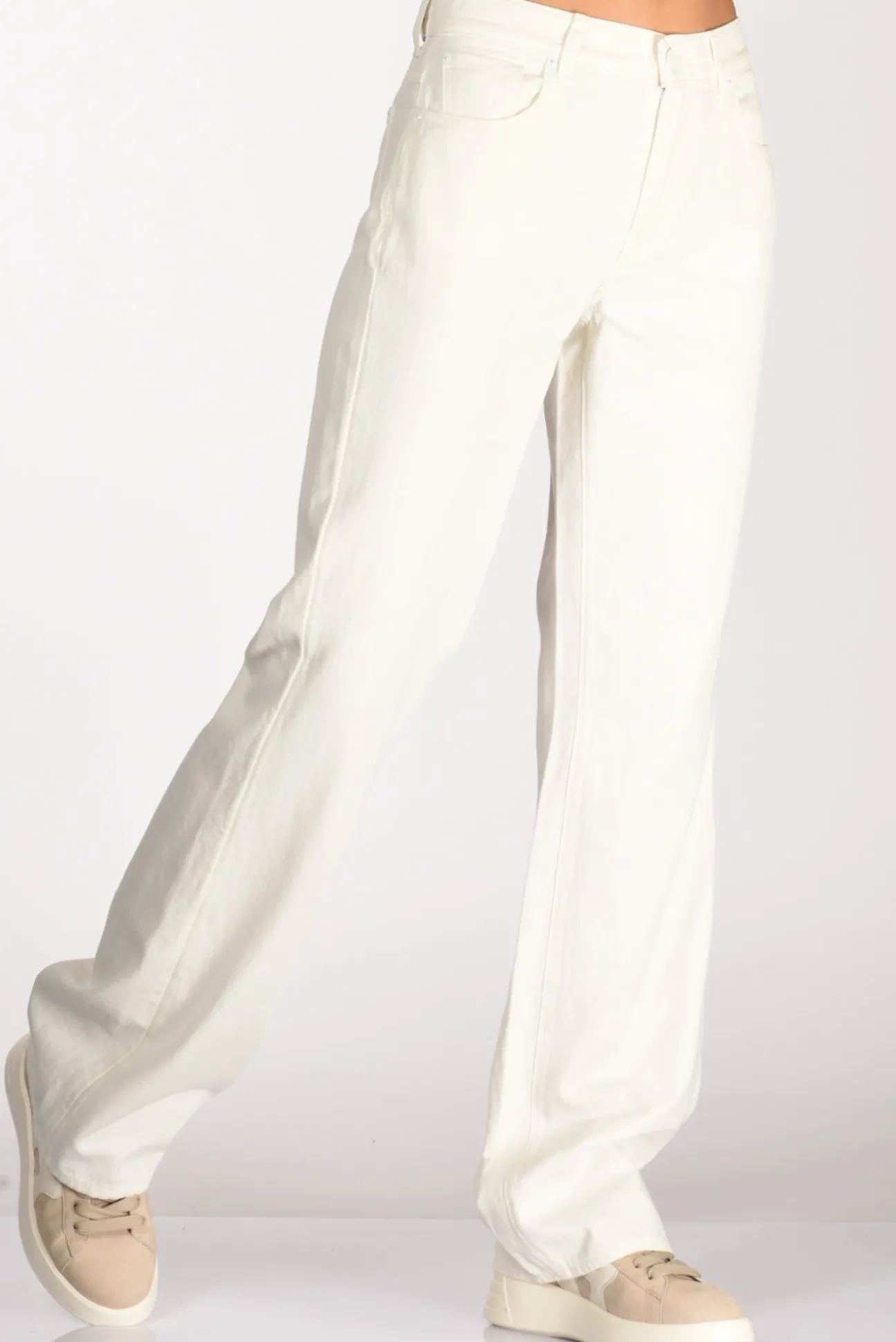 jeans_ostuni_bianco_0.webp jeans ostuni bianco