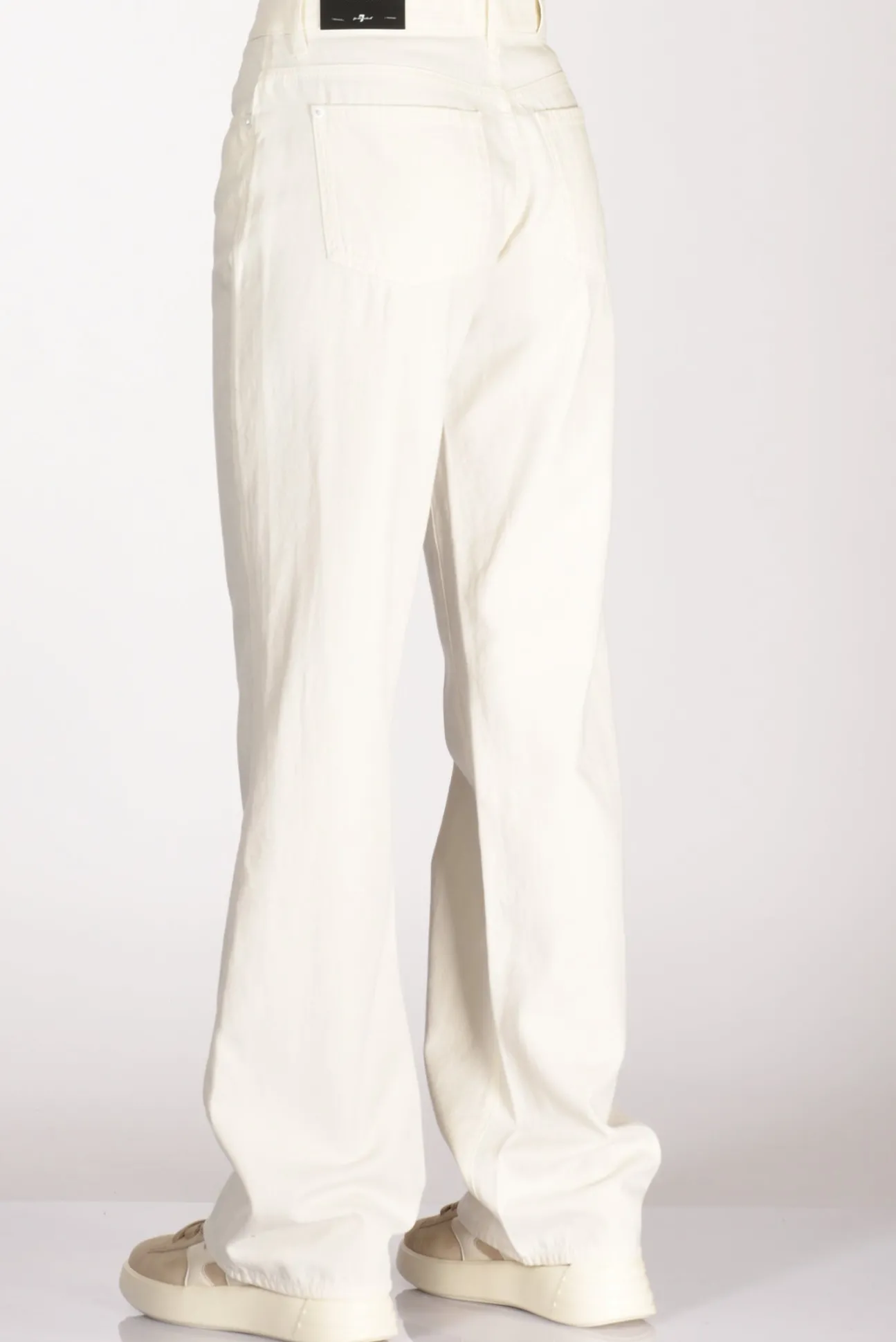 jeans_ostuni_bianco_5.webp jeans ostuni bianco