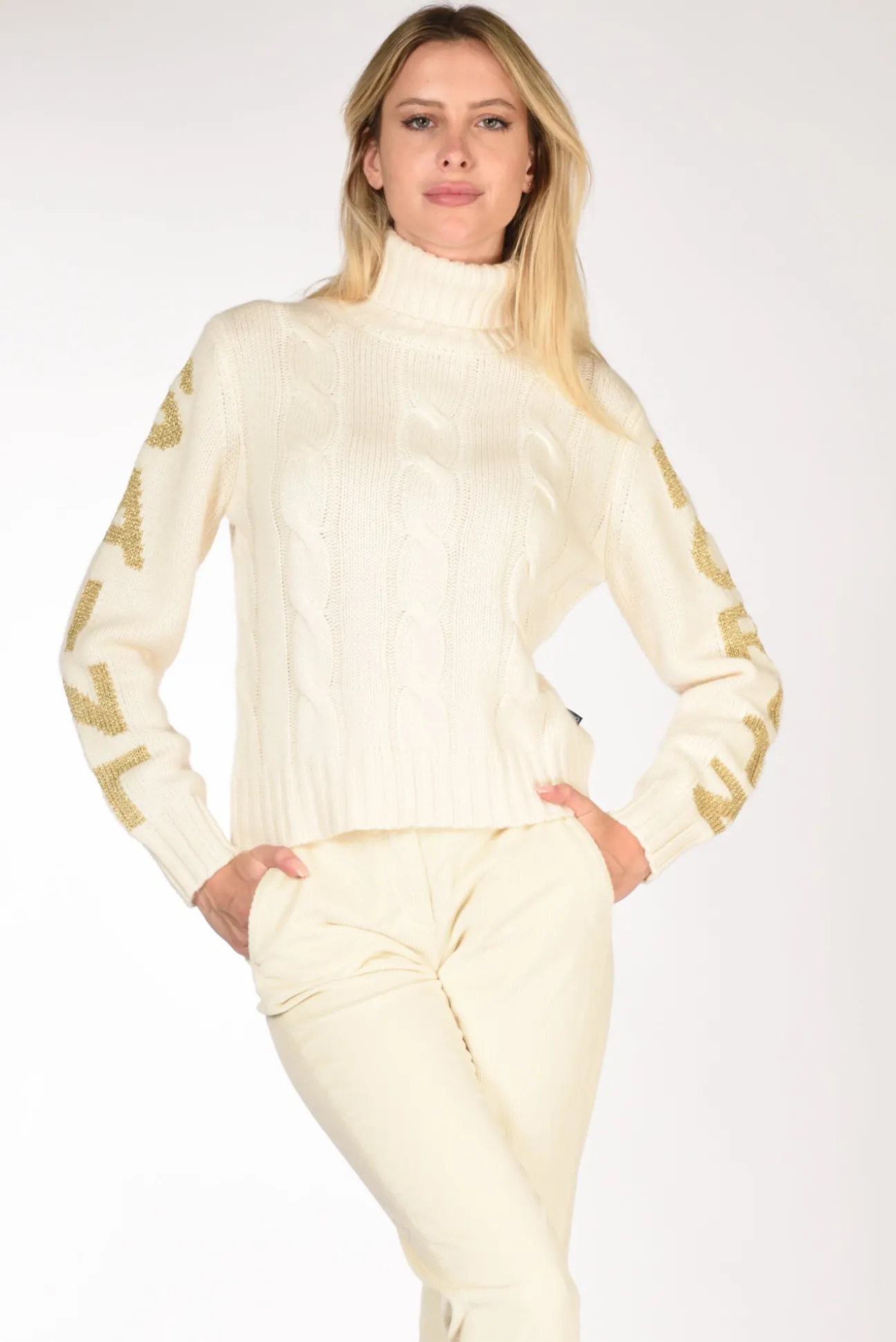 maglia_adler_bianco_natur_0.webp maglia adler bianco naturale