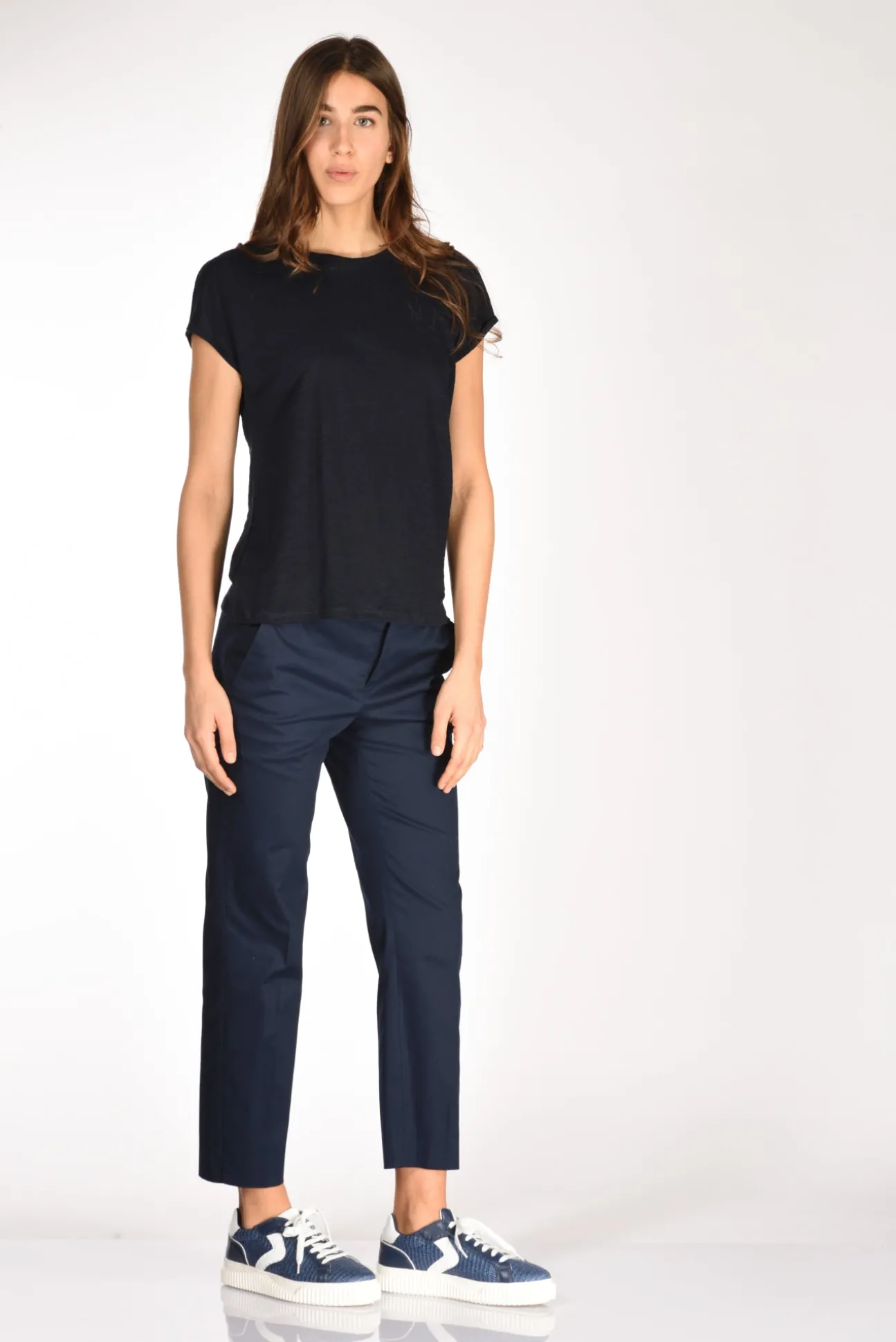 maglia_blu_3.webp maglia blu
