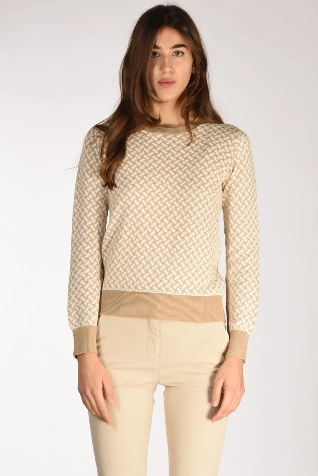 maglia_girocollo_beigebia_1.webp maglia girocollo beige/bianco