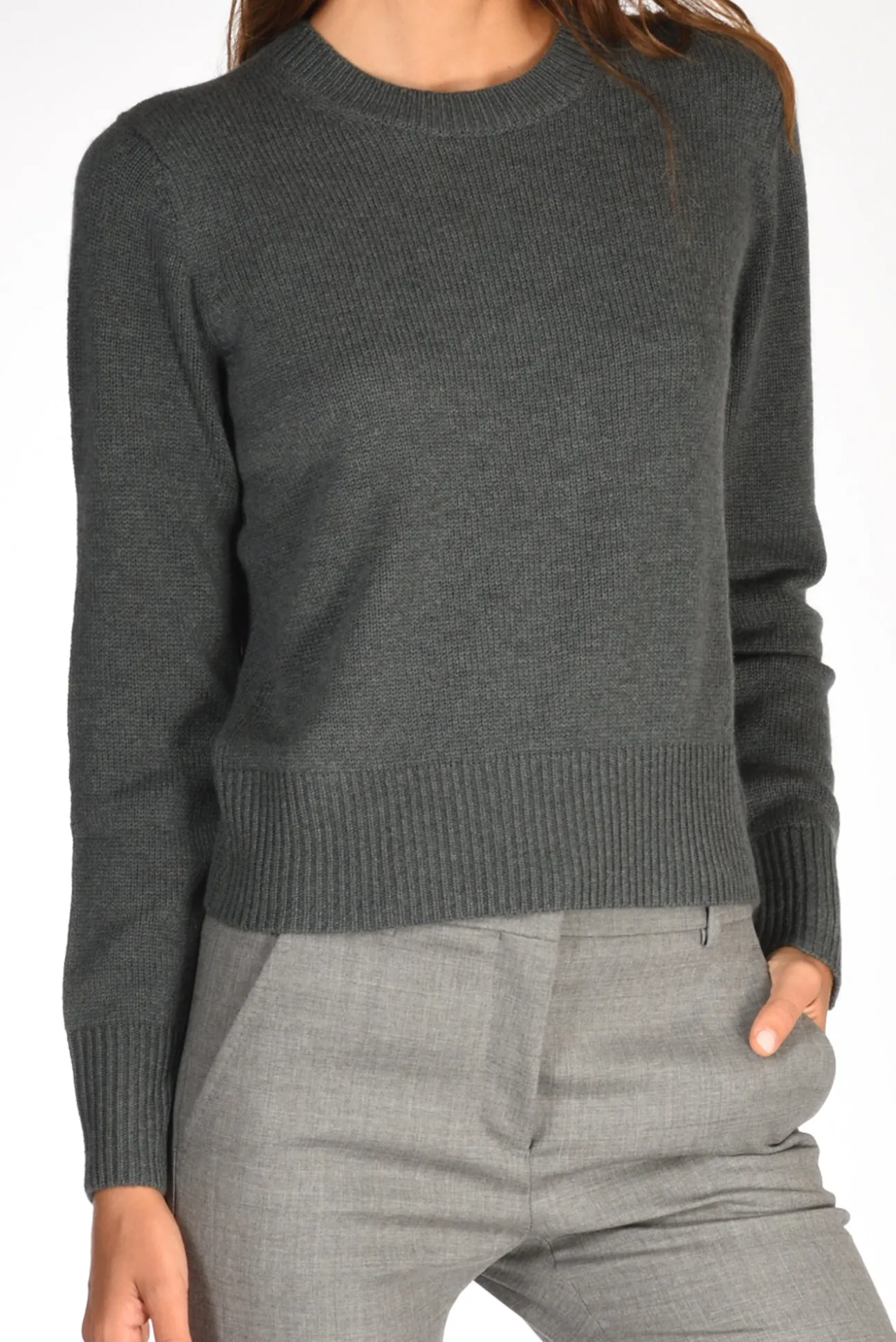 maglia_girocollo_grigio_f_3.webp maglia girocollo grigio fango