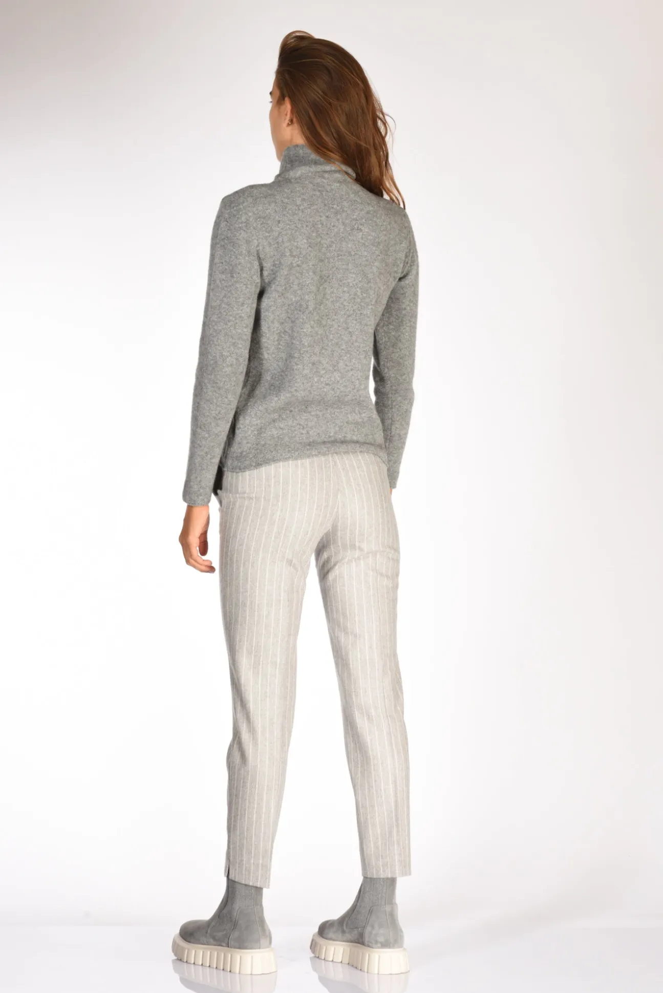 maglia_grigio_4-2.webp maglia grigio