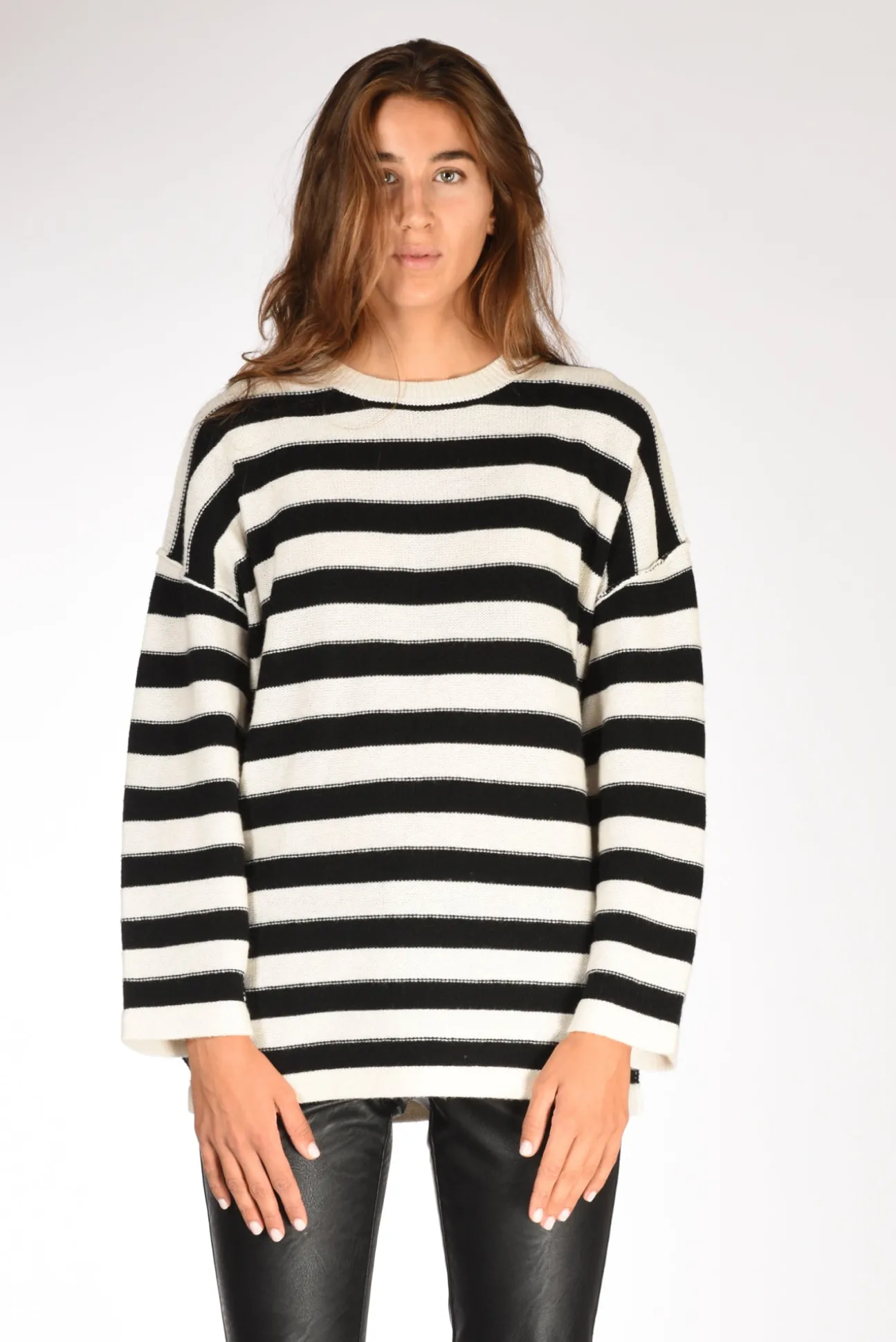 maglia_rigata_bianconero_1.webp maglia rigata bianco/nero