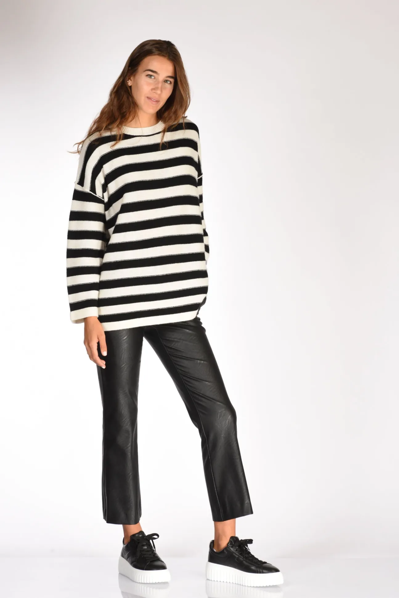 maglia_rigata_bianconero_2.webp maglia rigata bianco/nero