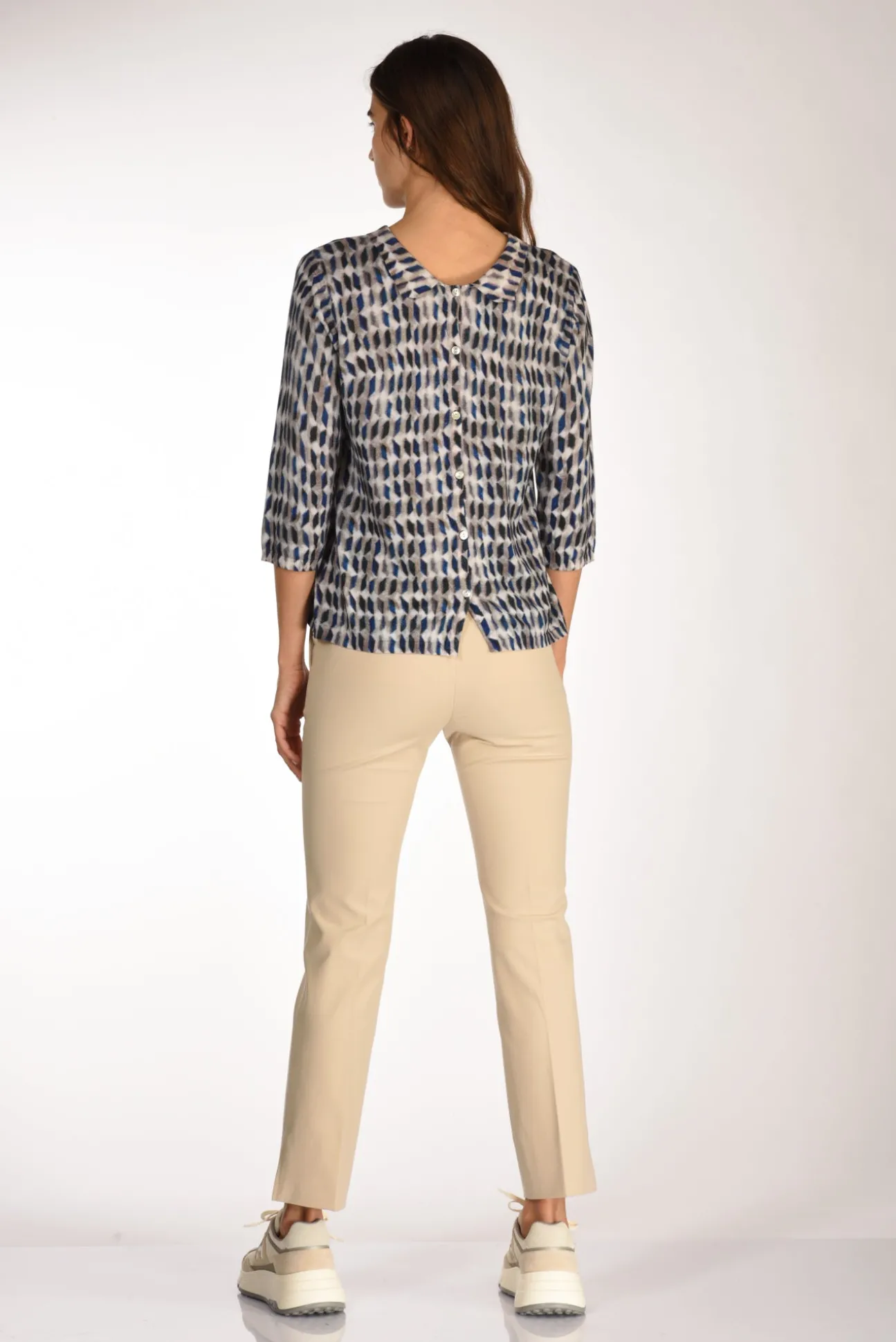 maglia_stampata_beigeblu_4.webp maglia stampata beige/blu