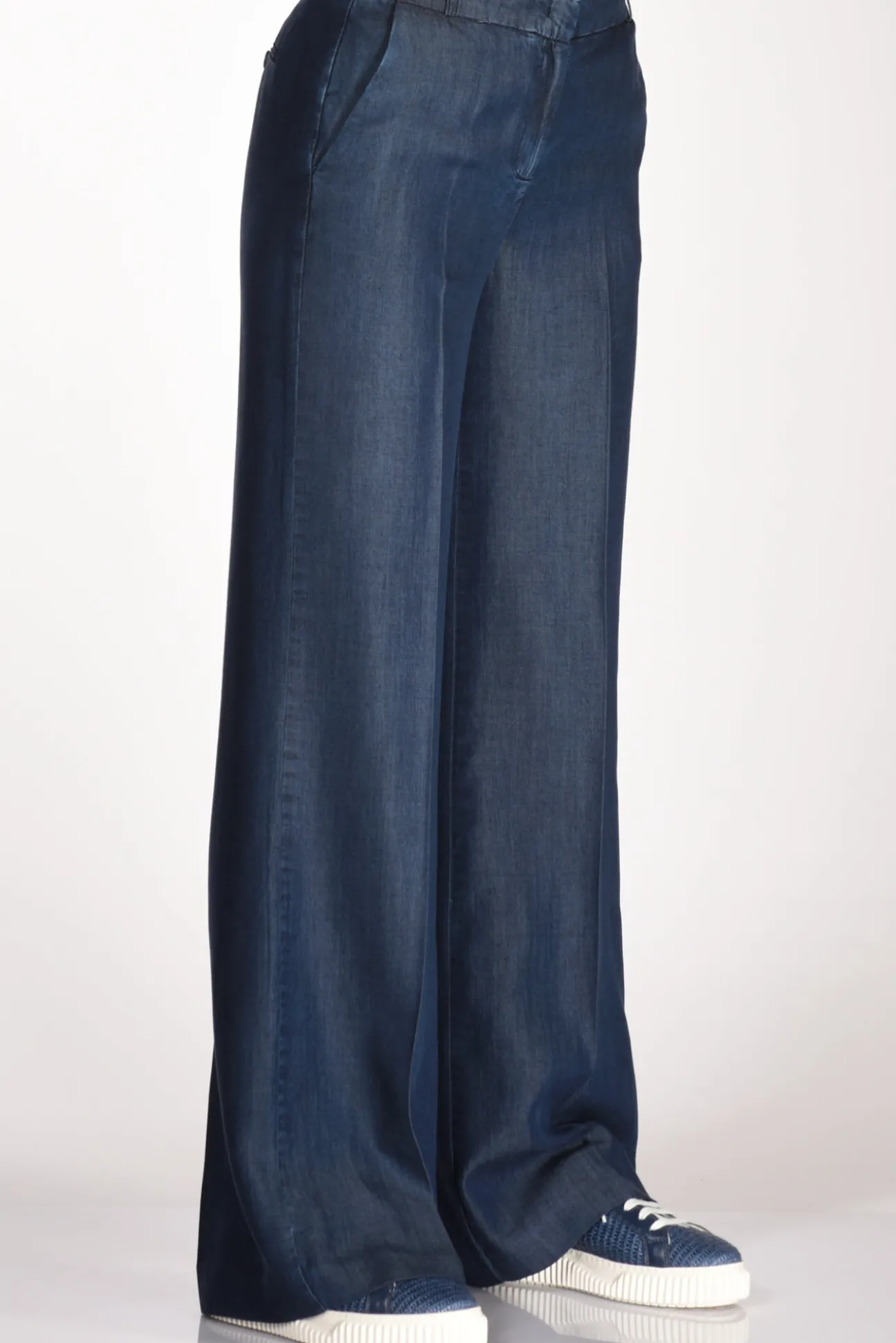 pantalone_andrea_blu_4.webp pantalone andrea blu