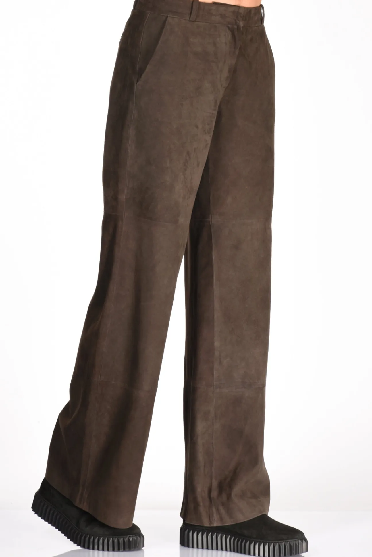pantalone_andrea_marrone_0.webp pantalone andrea marrone
