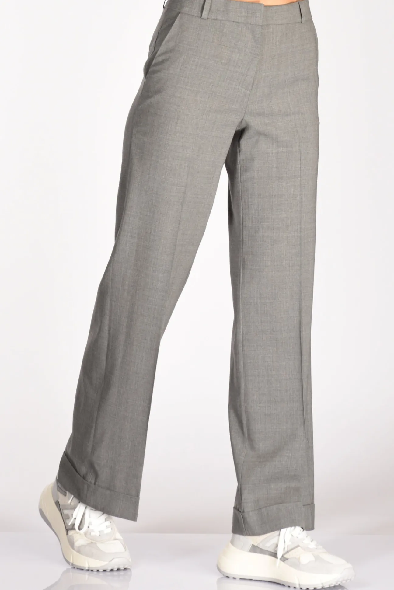 pantalone_andrew_grigio_0.webp pantalone andrew grigio