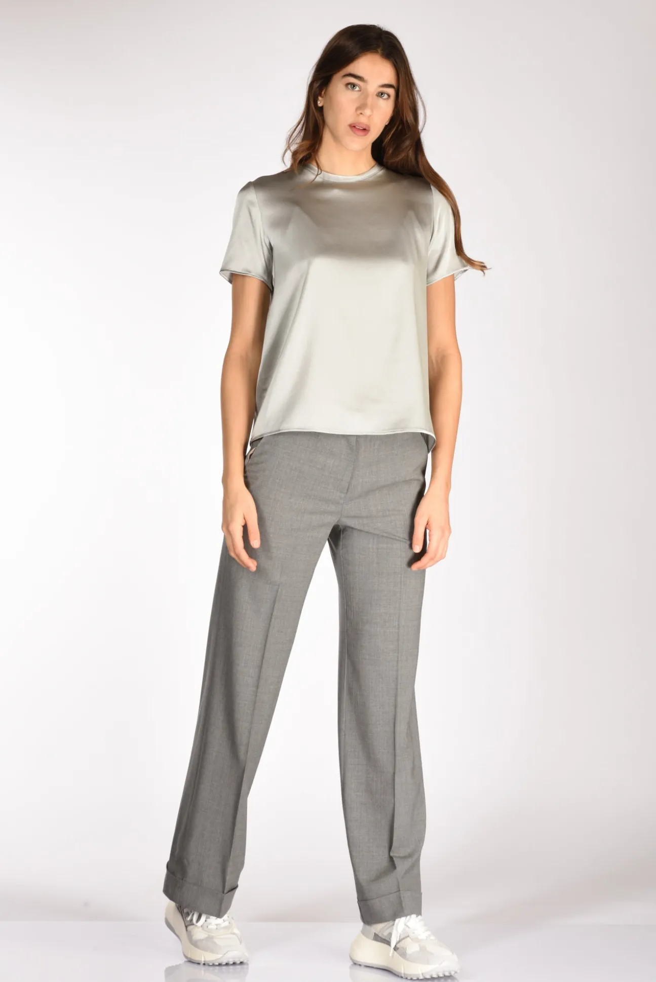 pantalone_andrew_grigio_1.webp pantalone andrew grigio