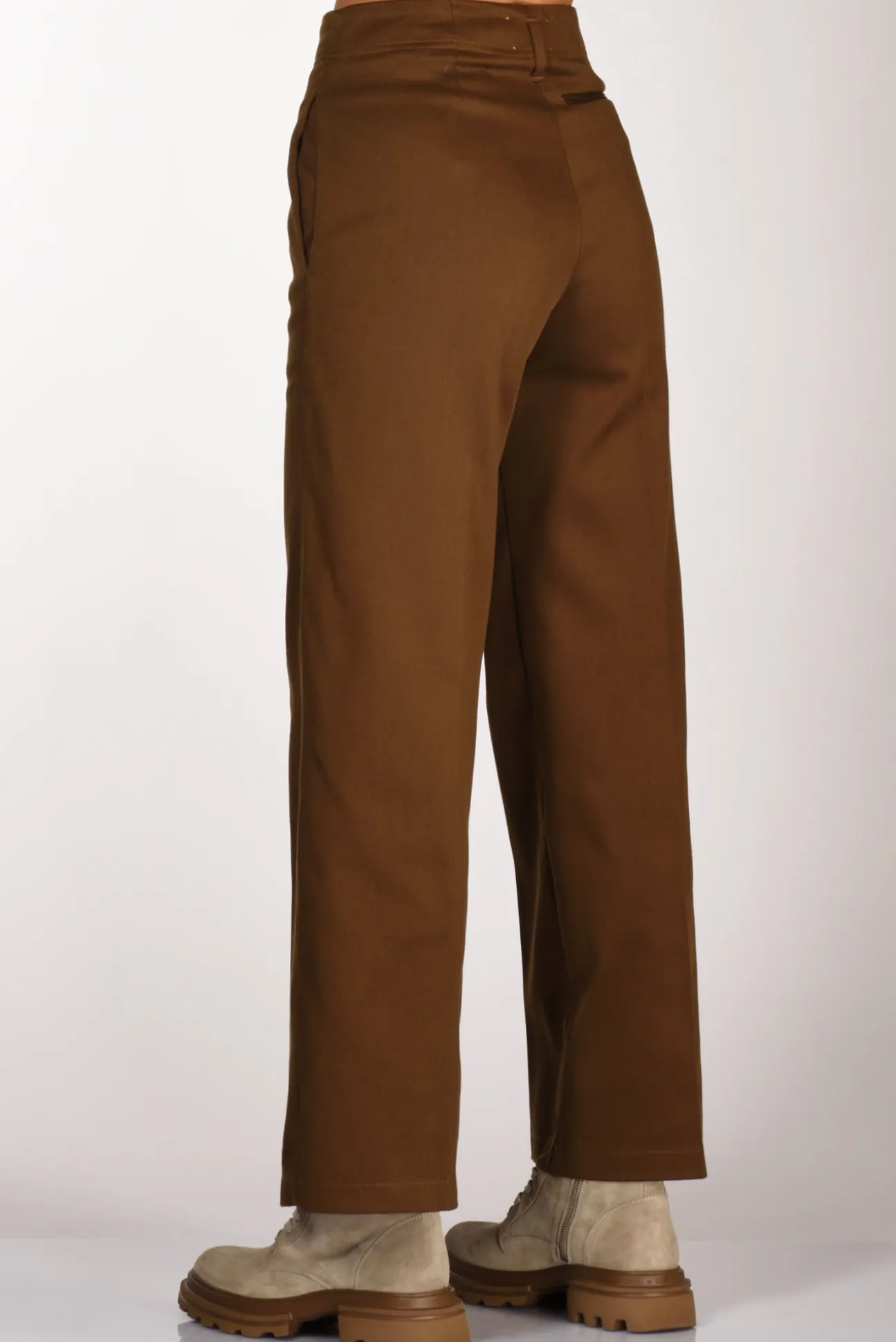 pantalone_cover_marrone_5.webp pantalone cover marrone