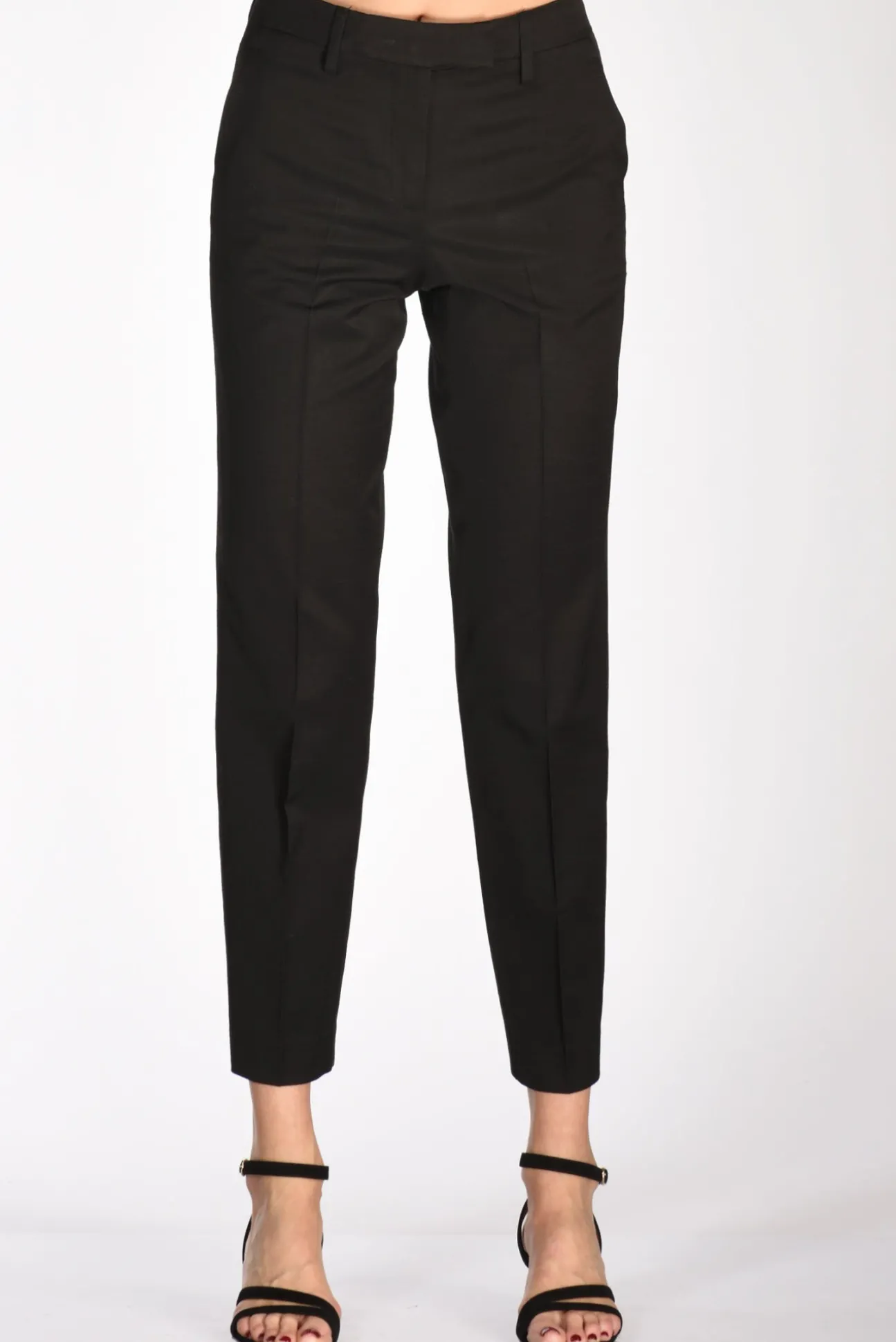 pantalone_dritto_nero_2.webp pantalone dritto nero