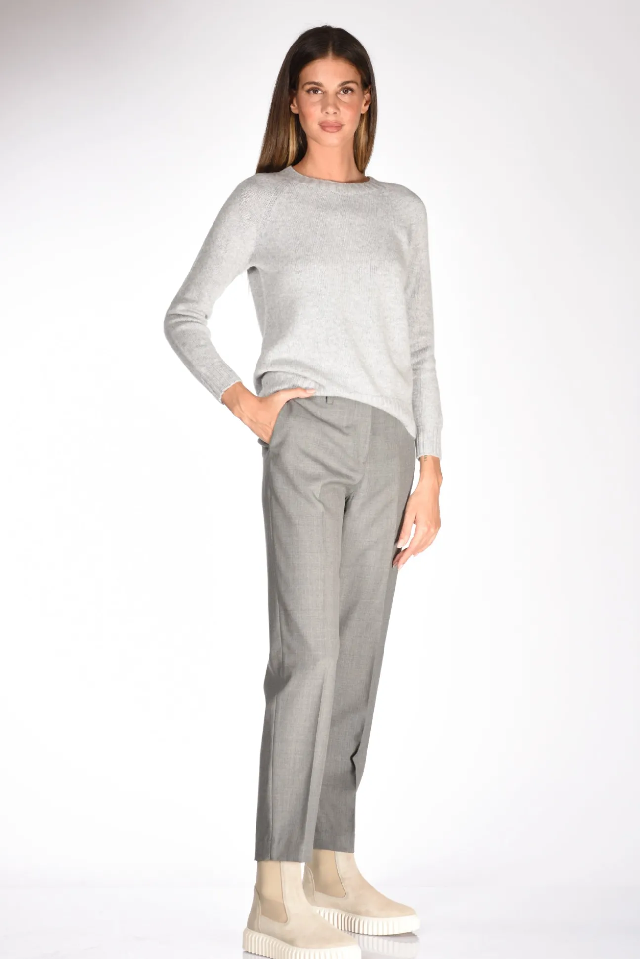 pantalone_kim_grigio_1.webp pantalone kim grigio