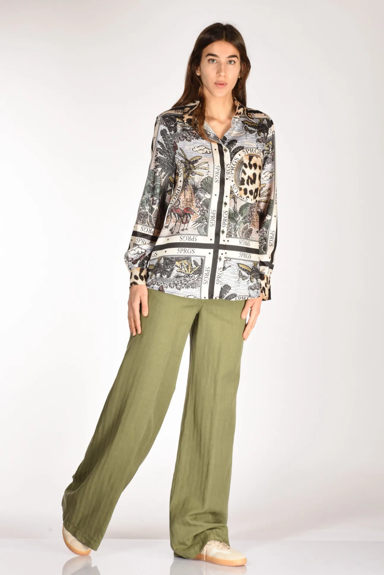 pantalone_largo_verde_1.webp pantalone largo verde
