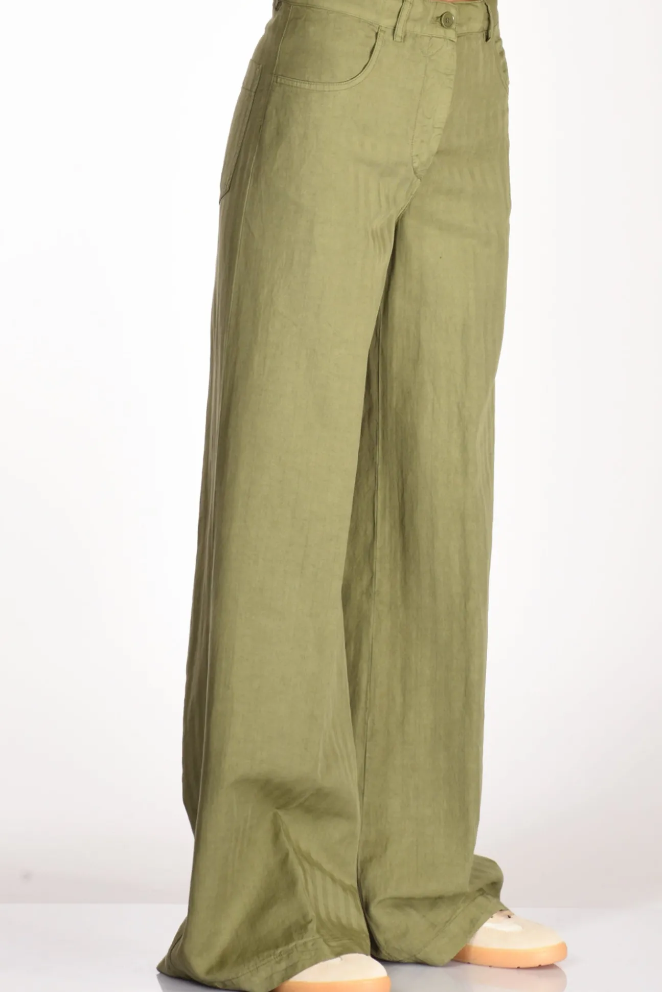 pantalone_largo_verde_3.webp pantalone largo verde